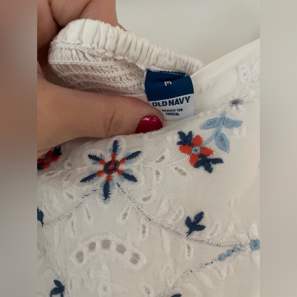 Old Navy Fit & Flare Flutter-Sleeve Tie-Back White Eyelet Midi Dres - Picture 2 of 3